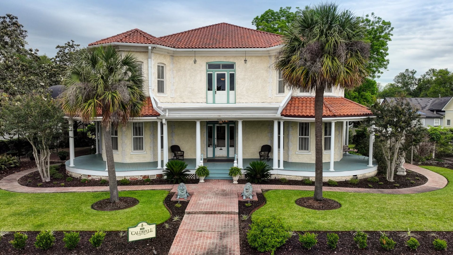 The Caldwell House, a historic 1907 wedding venue in Abbeville, Louisiana